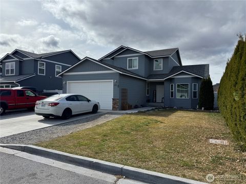 Photo of 1450 Denny Place, Rock Island, WA 98850 (MLS # 2484631)