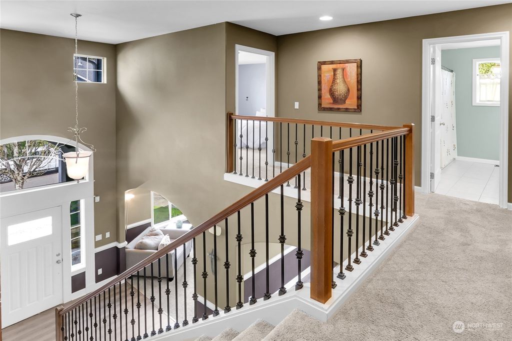 Photo of 11313 SE 79th Place, Newcastle, WA 98056 (MLS # 2229732)