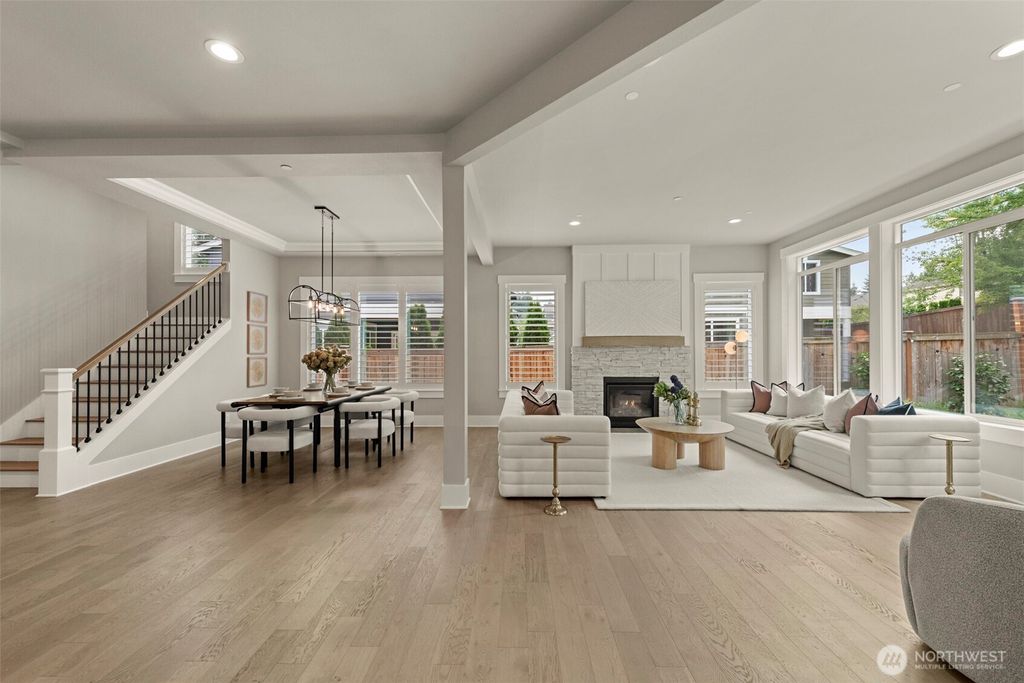 Photo of 17228 NE 113th Court, Redmond, WA 98052 (MLS # 2418087)