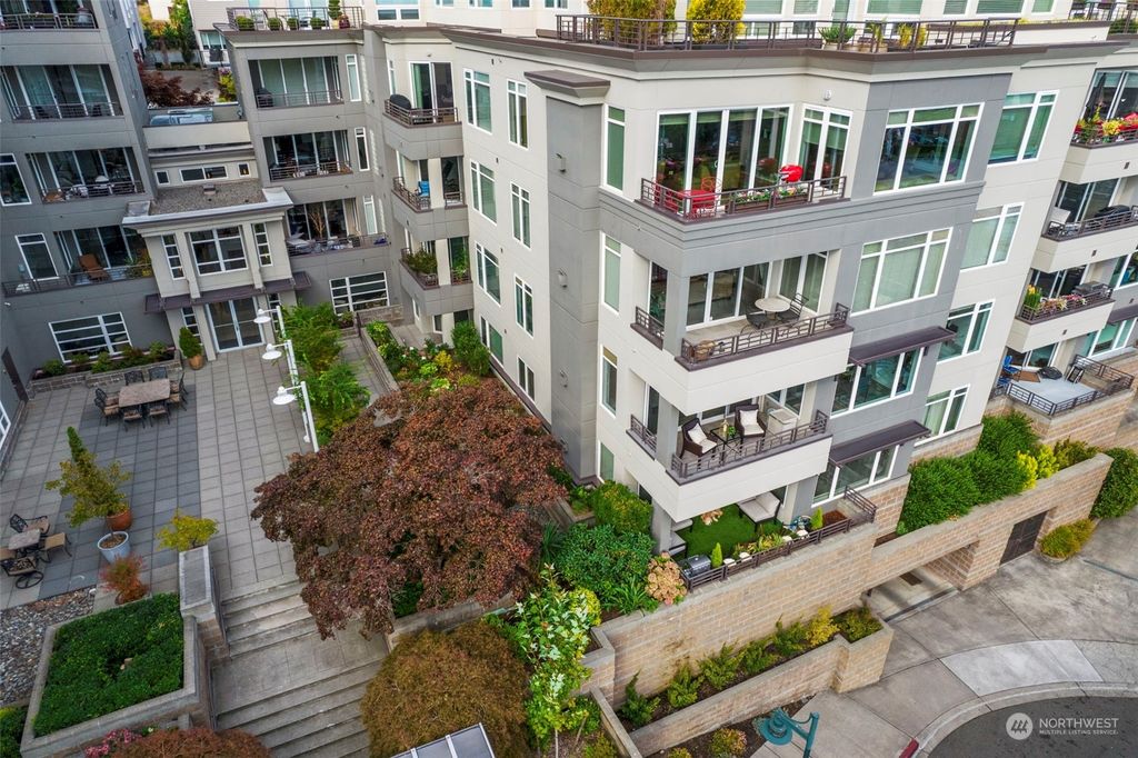 Photo of 225 4th Avenue #B202, Kirkland, WA 98033 (MLS # 1999279)