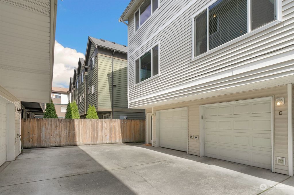 Photo of 9240 Interlake Avenue N #D, Seattle, WA 98103 (MLS # 2168270)