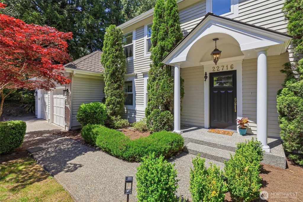Photo of 22716 NE 25th Way, Sammamish, WA 98074 (MLS # 2528987)