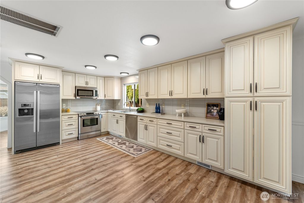 Photo of 22008 SE 277th Street, Maple Valley, WA 98038 (MLS # 2357636)