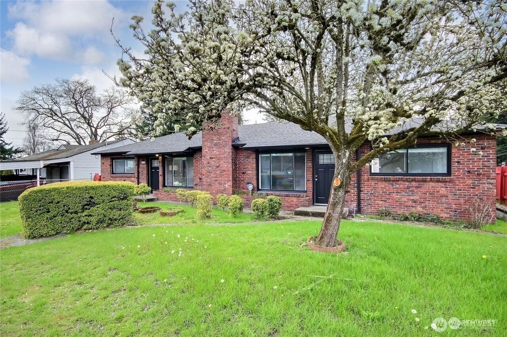 Photo of 6801 -6803 Steilacoom Boulevard SW, Lakewood, WA 98499 (MLS # 2489355)