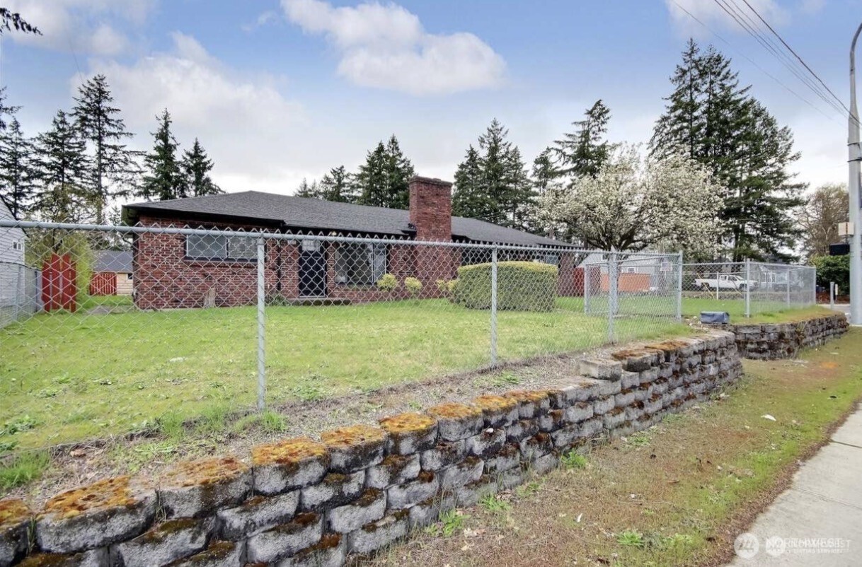 6801 Steilacoom Boulevard SW