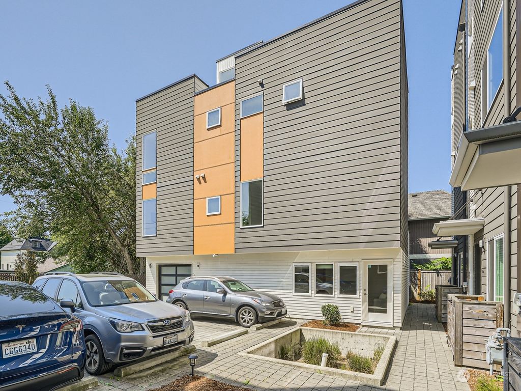 Photo of 7509 25th Avenue NE, Seattle, WA 98115 (MLS # 2143832)