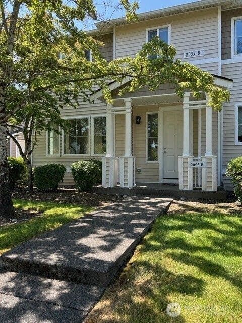 2055 Garry Oaks Avenue B Dupont WA 98327