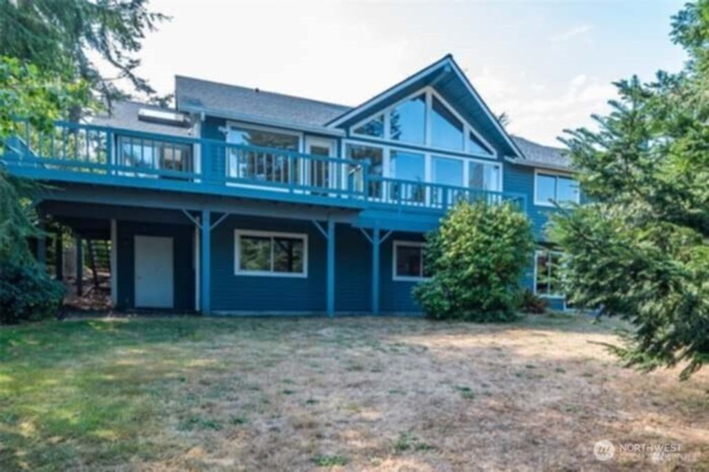 Photo of 356 SW Judson Drive, Oak Harbor, WA 98277 (MLS # 2447042)