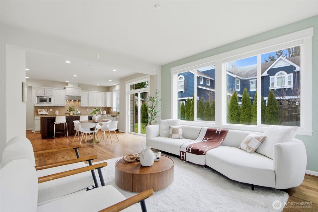 Photo of 17027 NE 120th Street, Redmond, WA 98052 (MLS # 2481635)