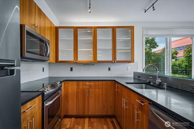 3104 Western Avenue 420