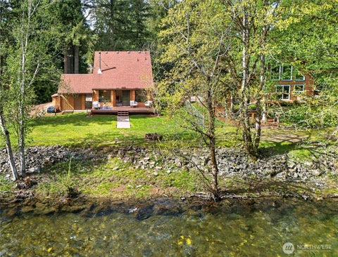 Photo of 23927 SE 238th Street, Maple Valley, WA 98038 (MLS # 2546210)