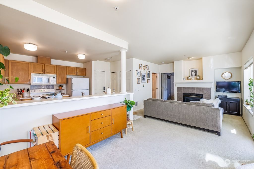 Photo of 3221 SW Avalon Way #408, Seattle, WA 98126 (MLS # 2002605)