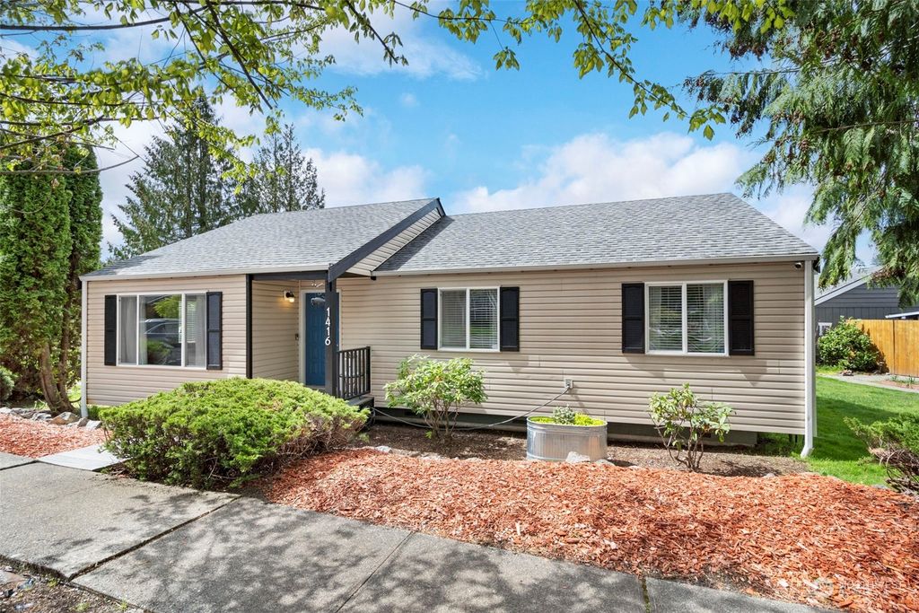 Photo of 1416 128th Drive NE #8B, Lake Stevens, WA 98258 (MLS # 2066769)