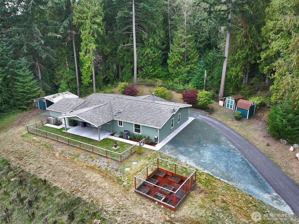 Photo of 4621 Deer Lake Road, Clinton, WA 98236 (MLS # 2440603)