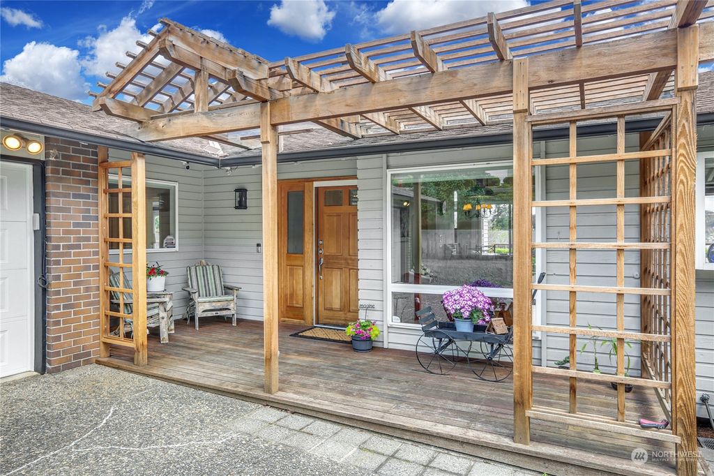 Photo of 2435 170th Place SE, Bellevue, WA 98008 (MLS # 2062899)