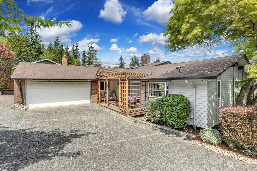 Photo of 2435 170th Place SE, Bellevue, WA 98008 (MLS # 2062899)