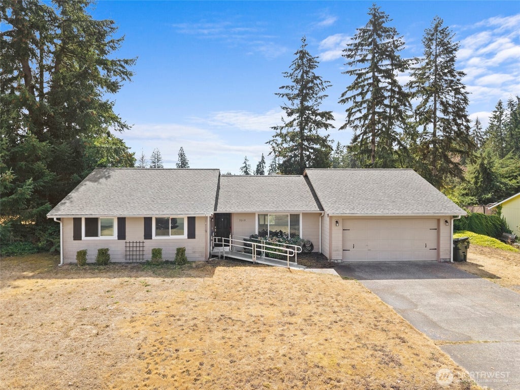 Photo of 7015 Tolmie DR, Olympia, WA 98516 (MLS # 2579001)