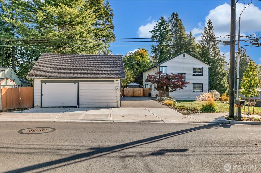 Photo of 204 5th Avenue, Milton, WA 98354 (MLS # 2447089)