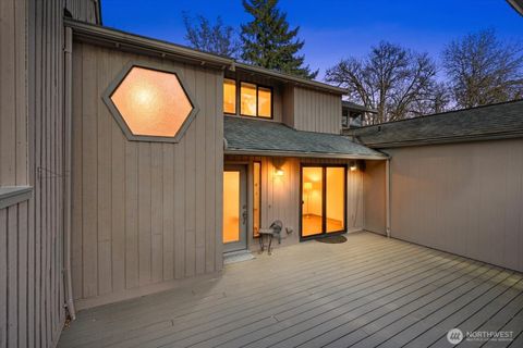 Photo of 2944 Kennewick Place NE, Renton, WA 98156 (MLS # 2504976)