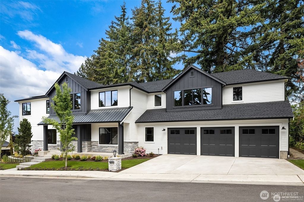 Photo of 7290 SE 72nd Place, Mercer Island, WA 98040 (MLS # 2528642)