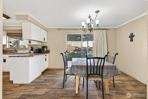 Photo of 833 Taylor Street, Sunnyside, WA 98944 (MLS # 2588088)