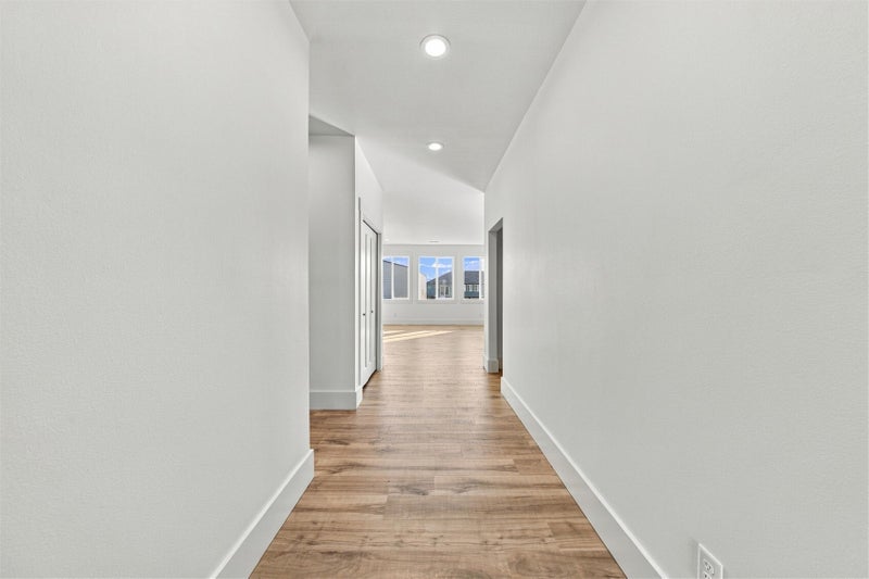 6425 NE 2.15 Road