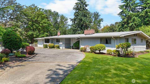 Photo of 11826 SE 284th Street, Auburn, WA 98092 (MLS # 2567414)