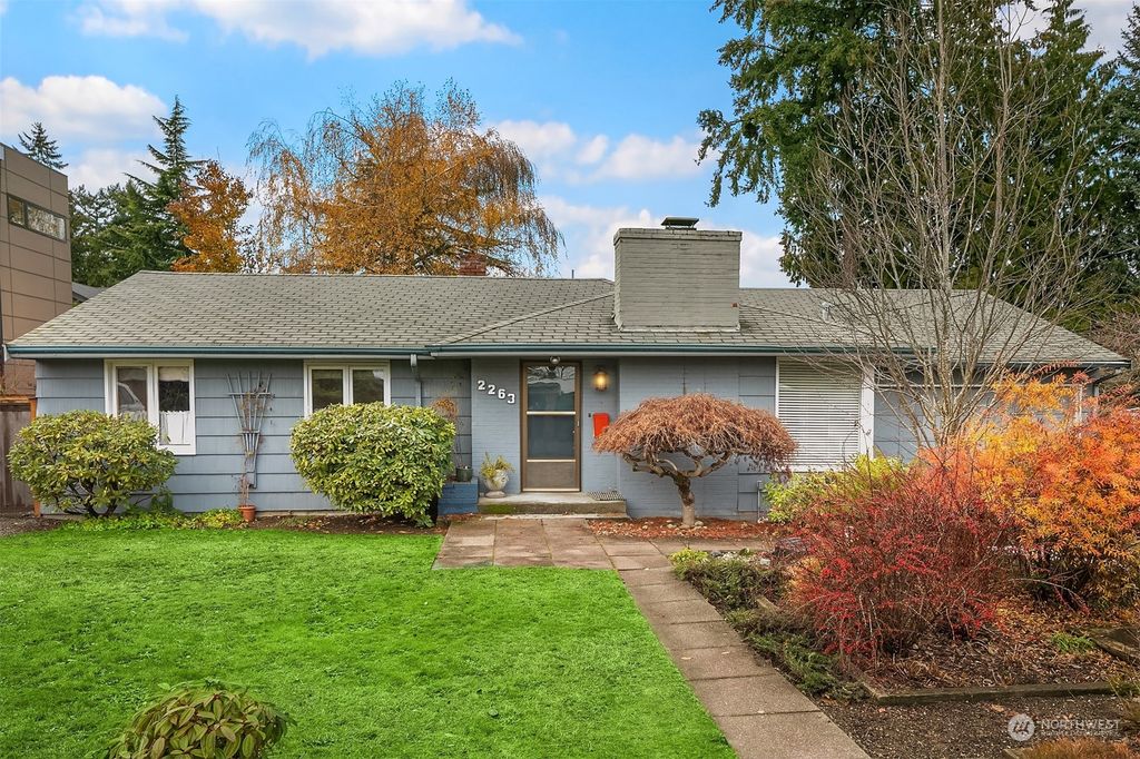 Photo of 2263 72nd Avenue SE, Mercer Island, WA 98040 (MLS # 2017572)