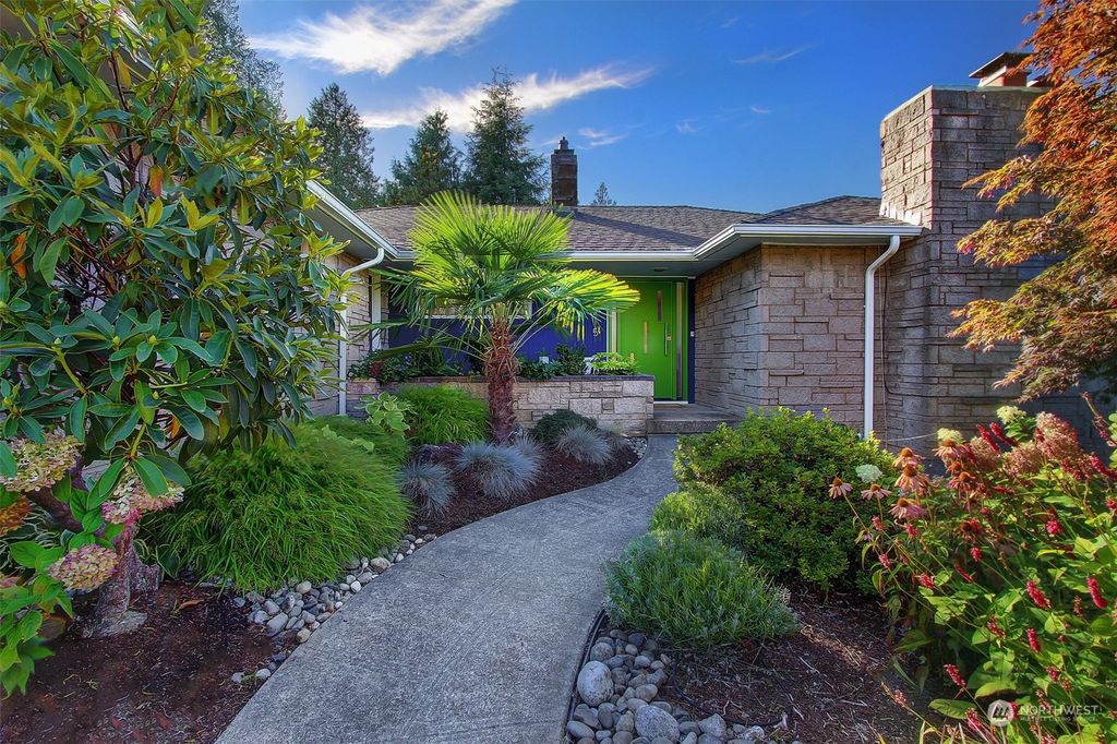 Photo of 9215 26th Avenue NW, Seattle, WA 98117 (MLS # 2297967)