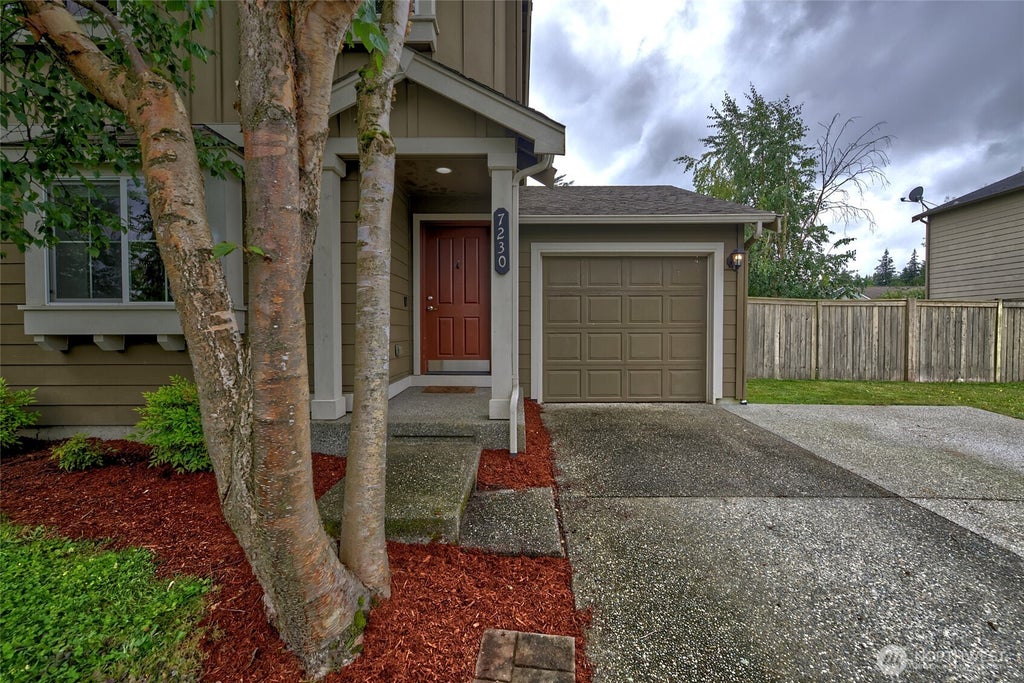 Photo of 7230 286th Place NW, Stanwood, WA 98292 (MLS # 2549154)
