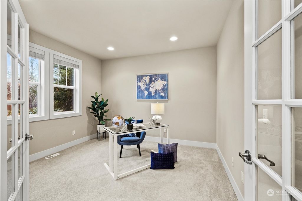 Photo of 10799 Elliston Way NE, Redmond, WA 98053 (MLS # 2182737)