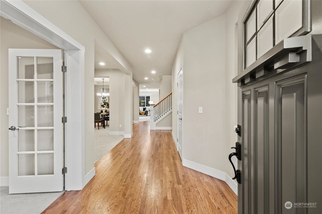 Photo of 10799 Elliston Way NE, Redmond, WA 98053 (MLS # 2182737)