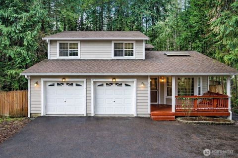 Photo of 18711 Sylvan Dell Court SE, Yelm, WA 98597 (MLS # 2464638)