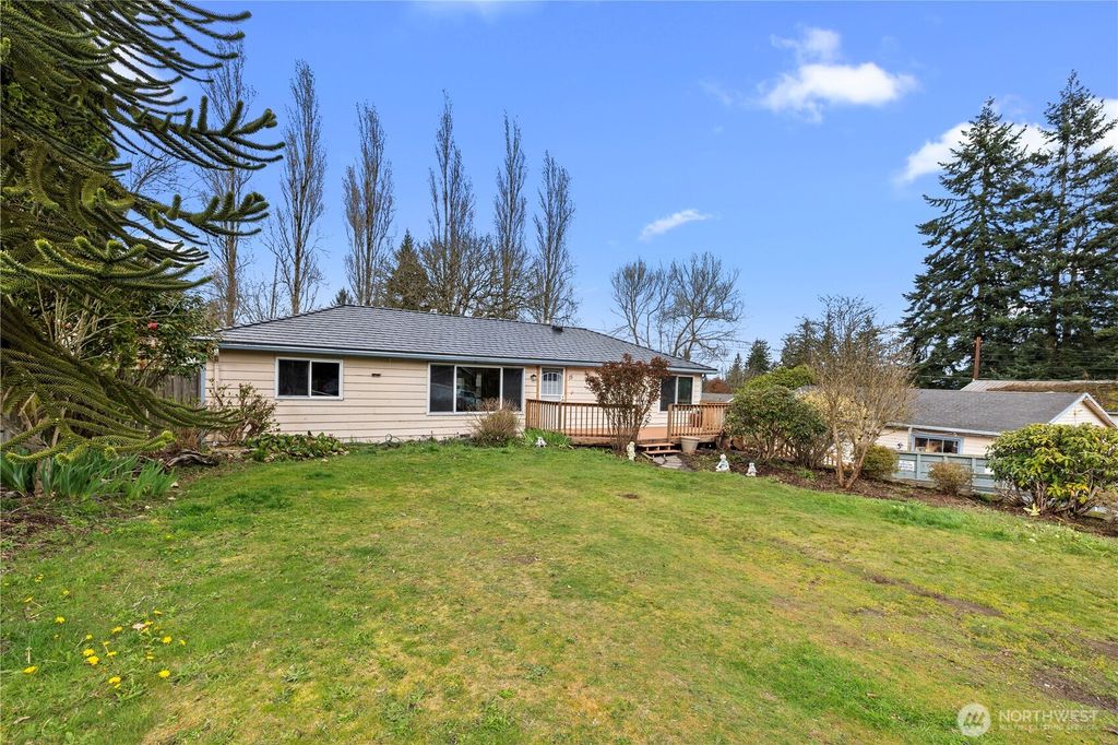 Photo of 15 76th Street SW, Everett, WA 98203 (MLS # 2504837)