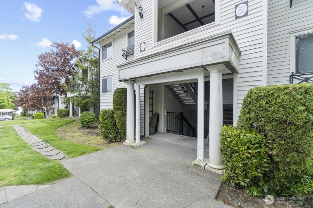 15414 35th Avenue Ct W D103