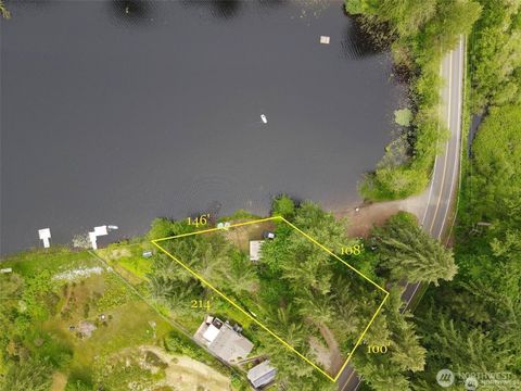 Photo of 16310 SE Lake Holm Road, Auburn, WA 98092 (MLS # 2486795)