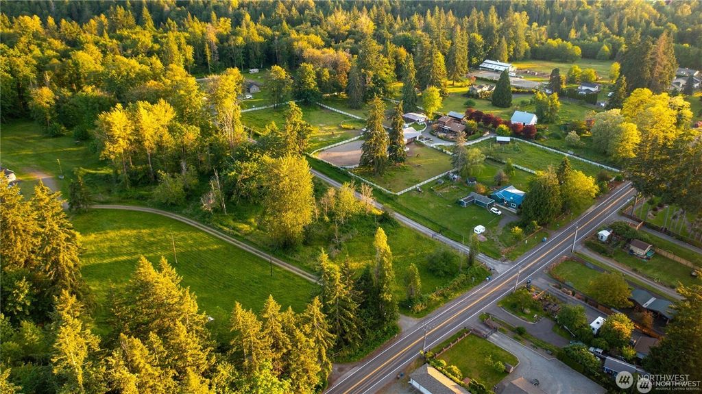 Photo of 16310 SE Lake Holm Road, Auburn, WA 98092 (MLS # 2486795)