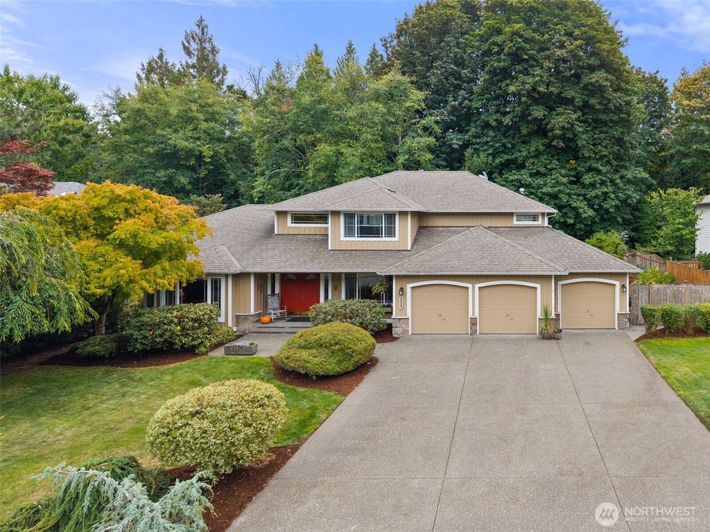 Photo of 3535 32nd Way NW, Olympia, WA 98502 (MLS # 2586632)