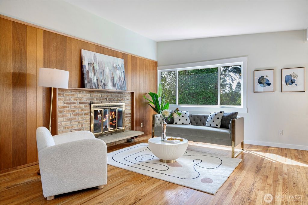 Photo of 16257 Main Street, Bellevue, WA 98008 (MLS # 2385744)