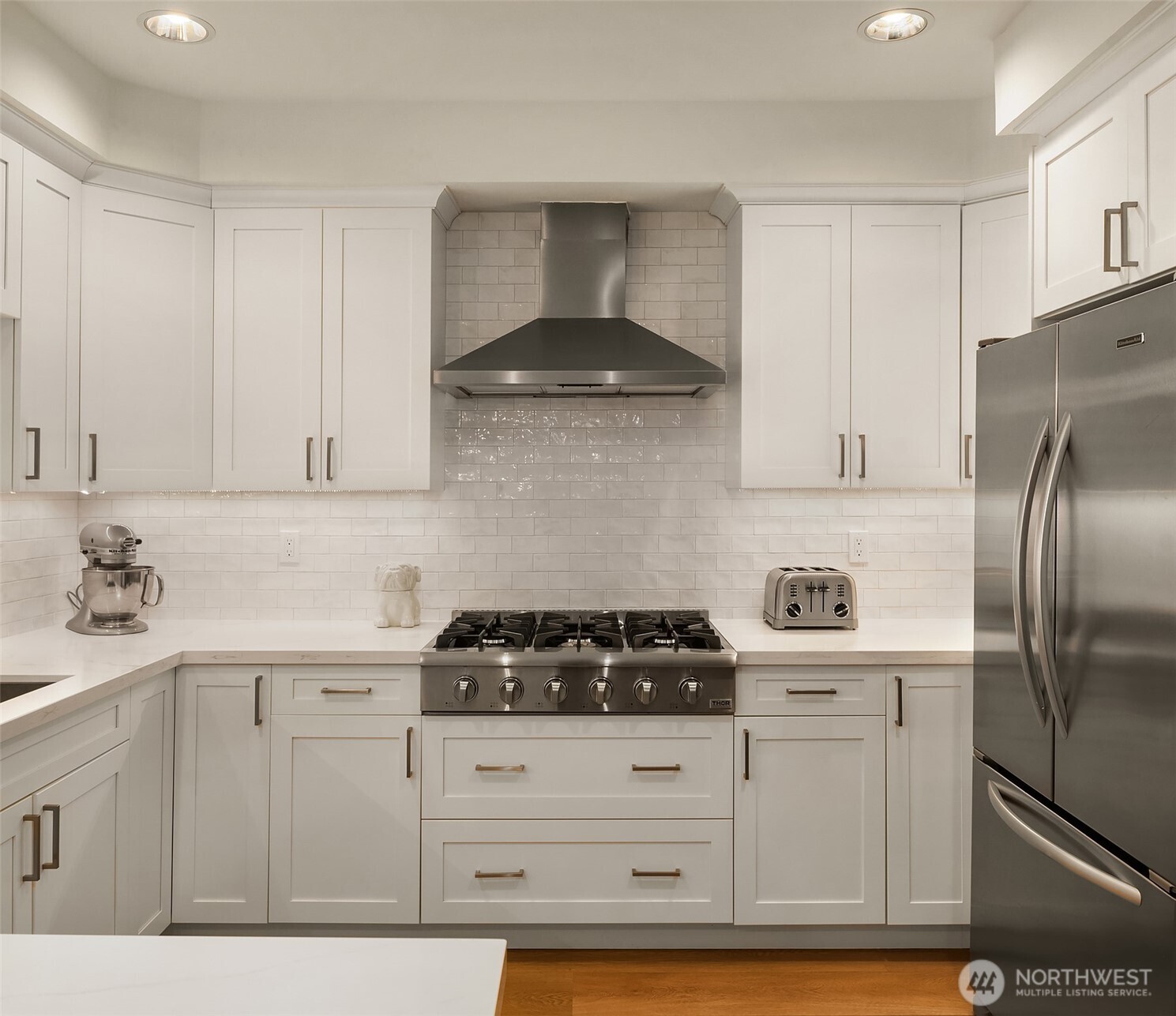 719 2nd Avenue W 202