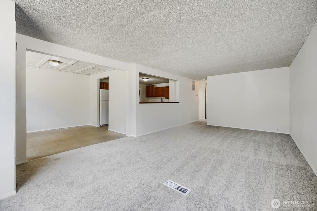 Photo of 31349 13th Avenue S, Federal Way, WA 98003 (MLS # 2572839)