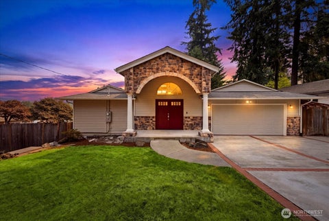 Photo of 1704 154th Avenue SE, Bellevue, WA 98007 (MLS # 2547026)