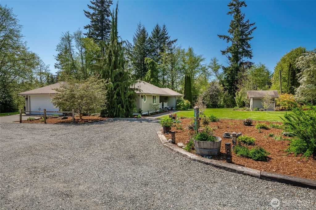 Photo of 4003 Hoier Rd, Blaine, WA 98230 (MLS # 2509688)