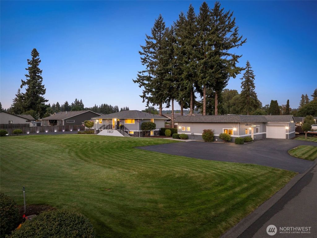 Photo of 11807 51st Avenue NE, Marysville, WA 98271 (MLS # 2436251)