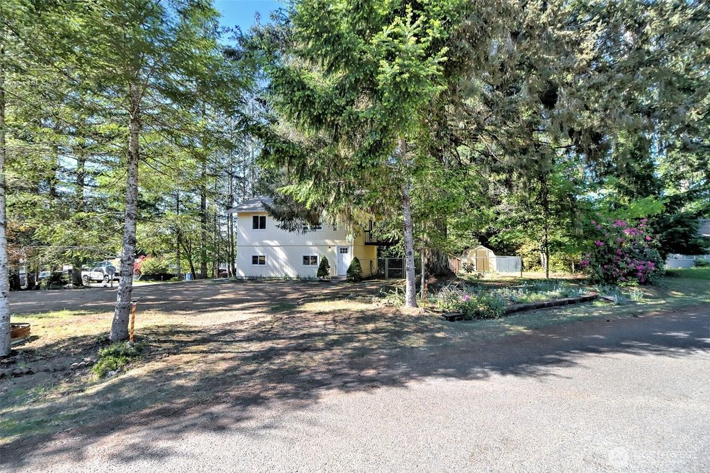 Photo of 190 E Stavis Road, Shelton, WA 98584 (MLS # 2525139)