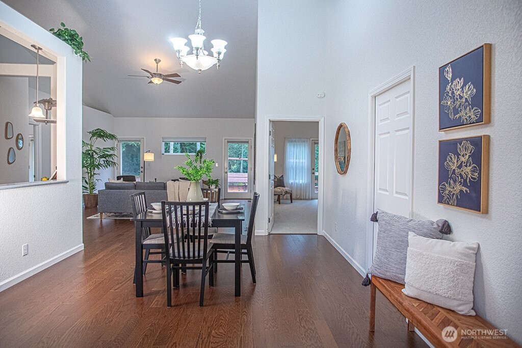 2213 NW Mountain View Road