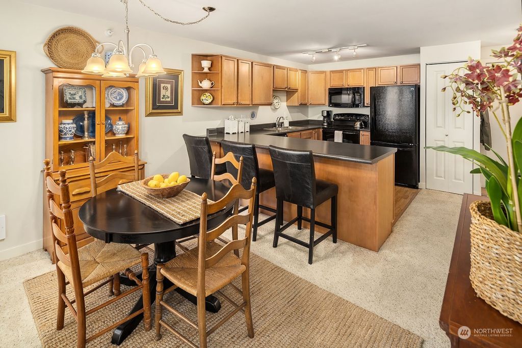 listing image 9364346511921025637