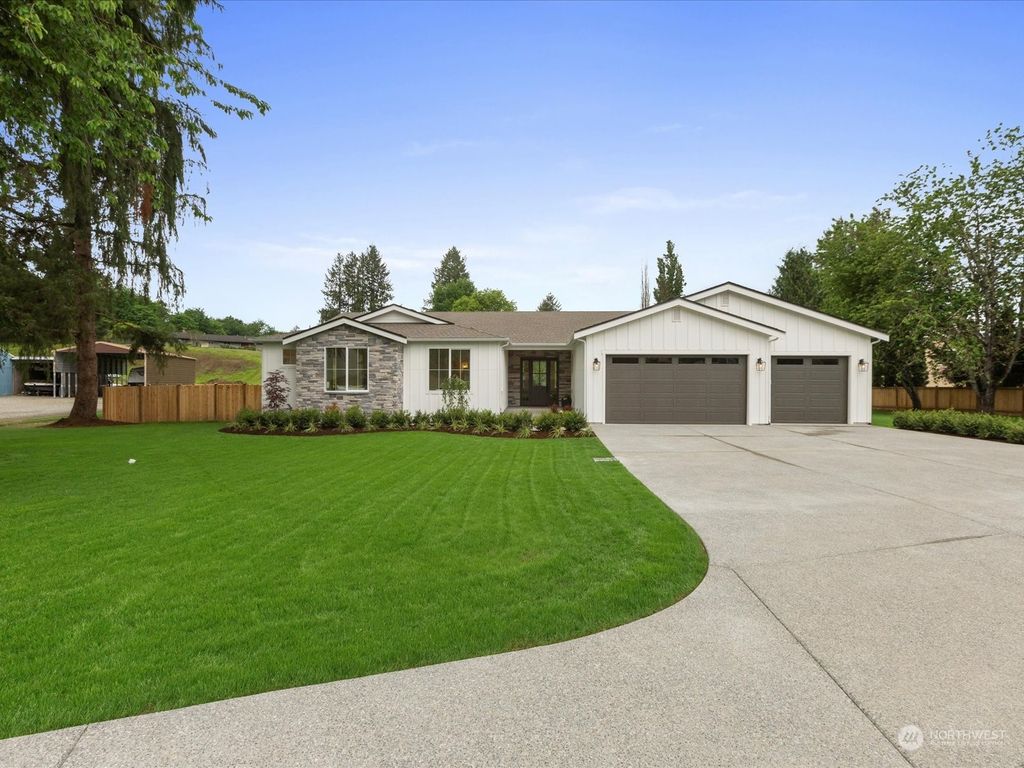 Photo of 4109 324th Avenue SE, Fall City, WA 98024 (MLS # 2071961)