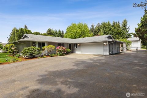 Photo of 7204 44th Avenue NE, Olympia, WA 98516 (MLS # 2522072)