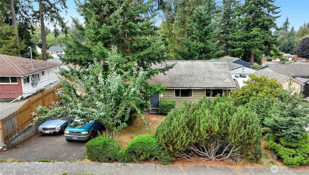 Photo of 20616 54th Avenue W, Lynnwood, WA 98036 (MLS # 2432307)
